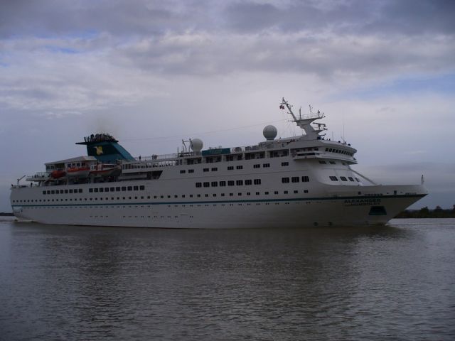 Alexander von Humboldt - La Martiniere - 02 octobre 2010 (04).JPG